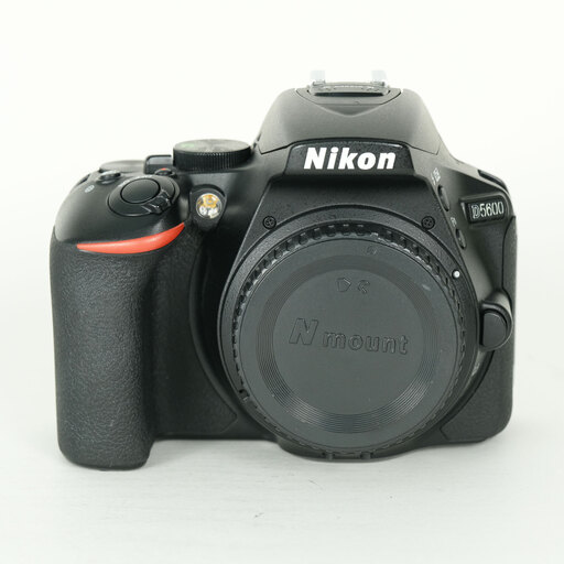 Nikon D5600を徹底解説。作例からおすすめレンズまで | ONE SCENE