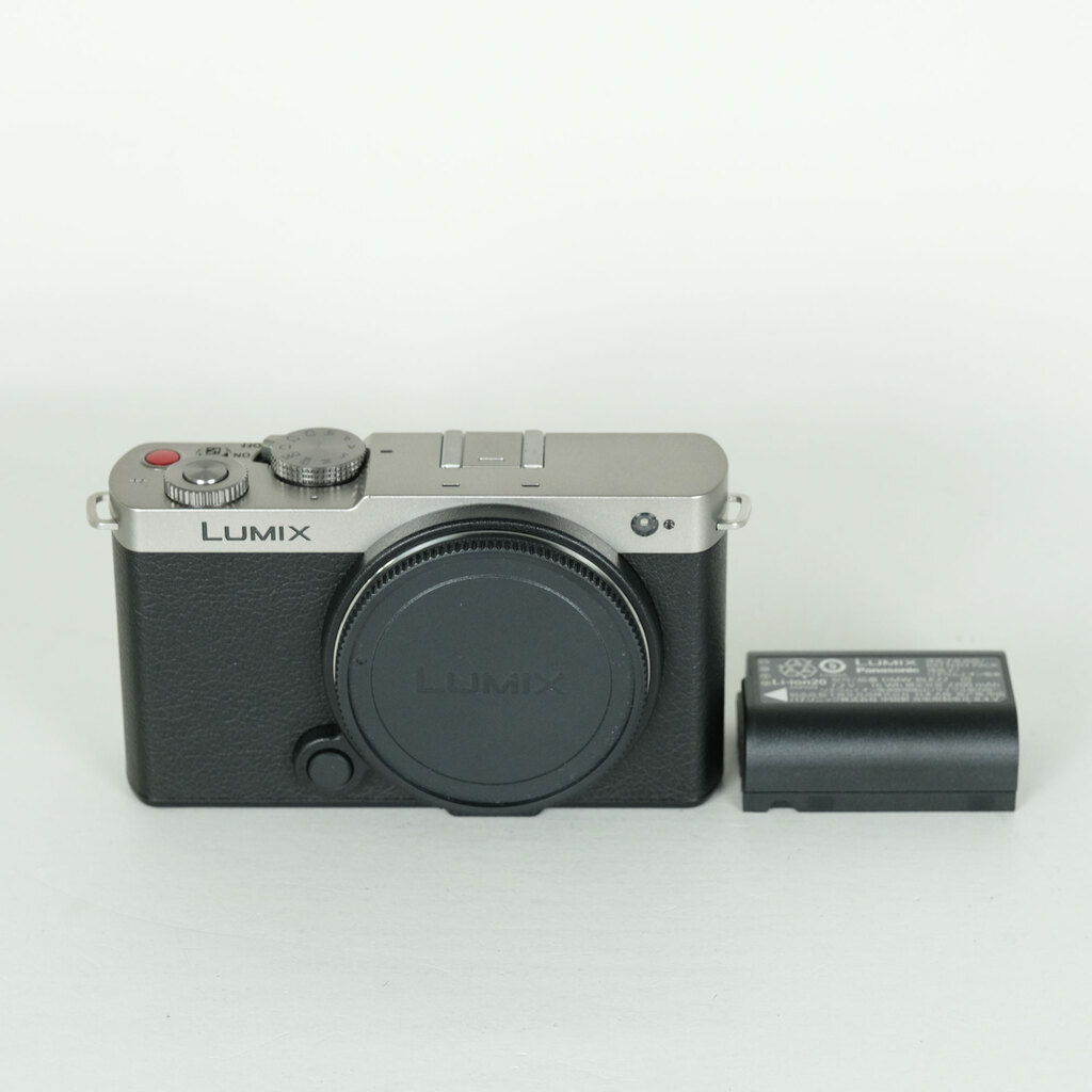 Panasonic LUMIX DC-S9 [�_�[�N�V���o�[]