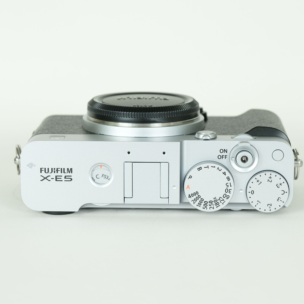 FUJIFILM X-E5