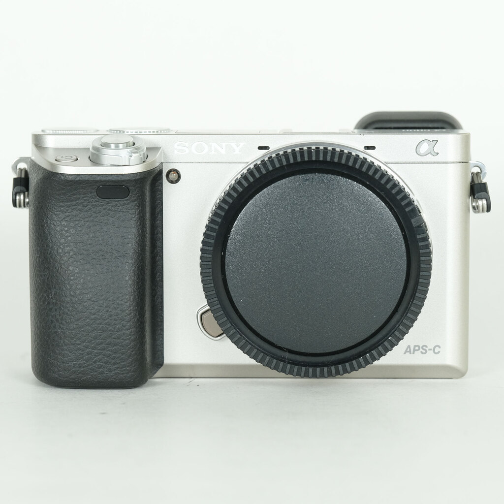 SONY α6000(ILCE-6000) SONY α6000(ILCE-6000)
