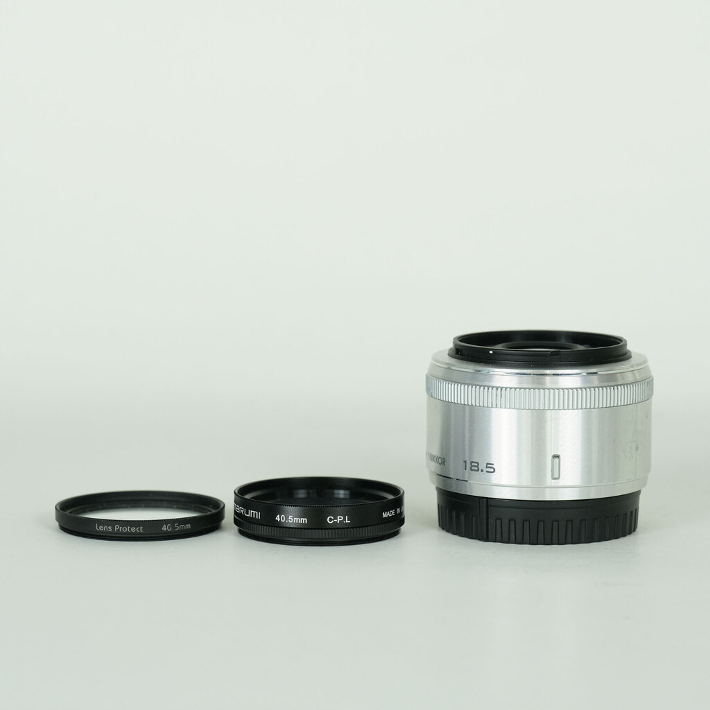 Nikon 1 NIKKOR 18.5/1.8 シルバーの出品 | ONE SCENE（ワンシーン）