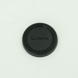 Panasonic LUMIX G VARIO 12-32mm / F3.5-5.6 ASPH. / MEGA O.I.S. Panasonic LUMIX G VARIO 12-32mm / F3.5-5.6 ASPH. / MEGA O.I.S.