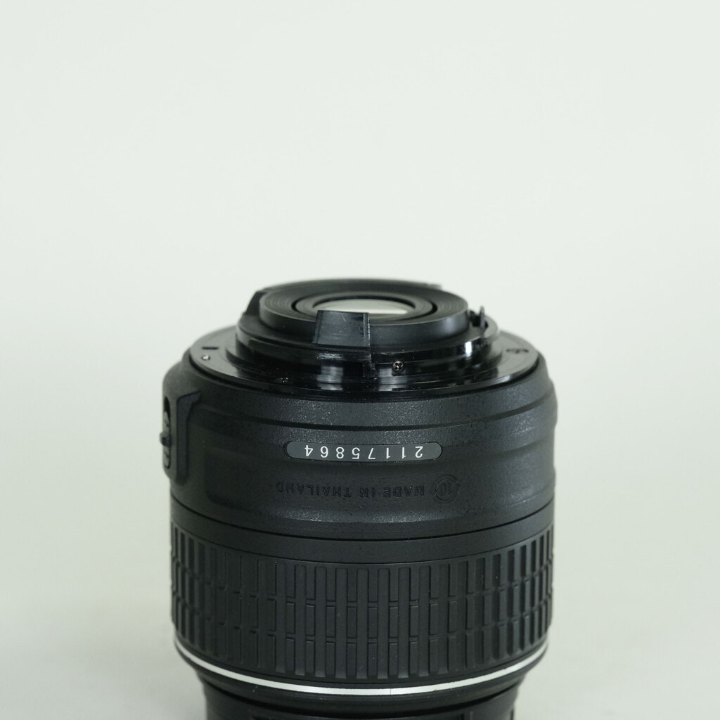 Nikon AF-S DX NIKKOR 18-55mm f3.5-5.6G VR II