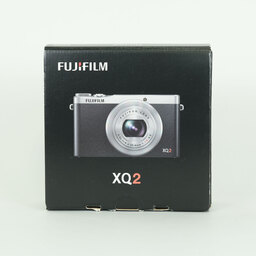 FUJIFILM XQ2 シルバー