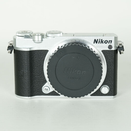 Nikon Nikon1 J5 ボディ シルバー
