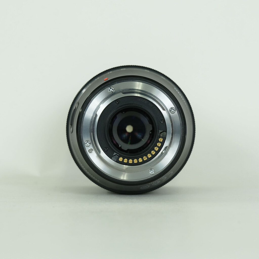 OLYMPUS M.ZUIKO DIGITAL ED 12-40mm F2.8 PRO OLYMPUS M.ZUIKO DIGITAL ED 12-40mm F2.8 PRO