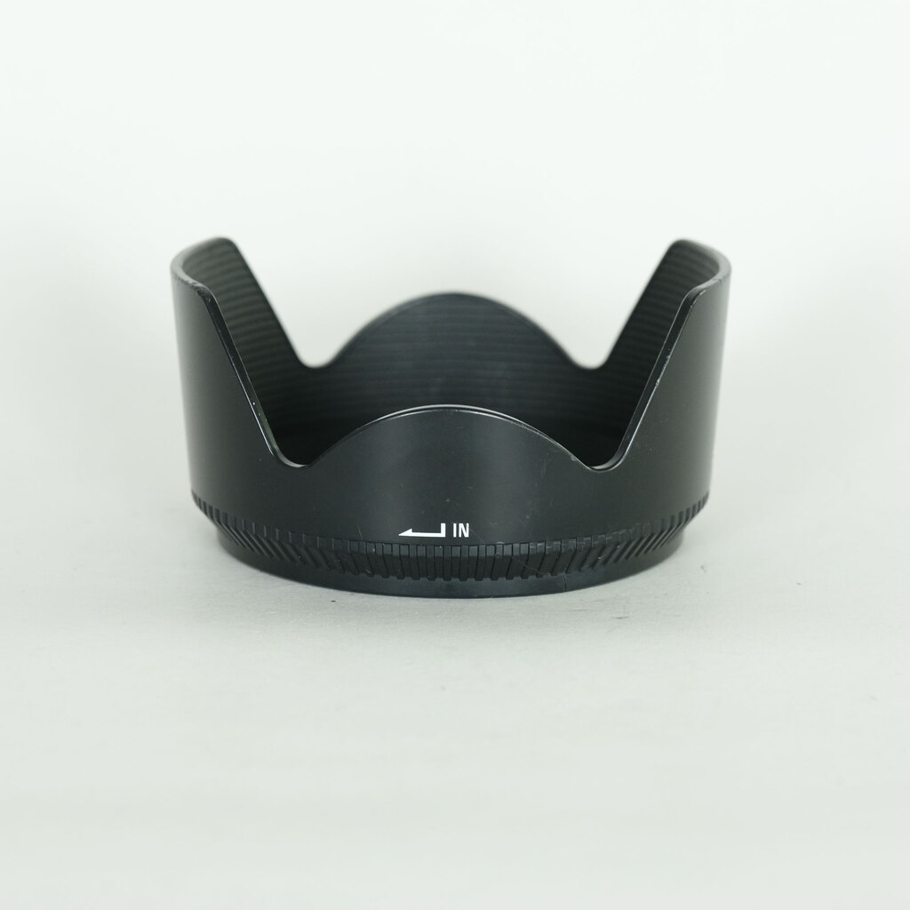 SIGMA 18-250mm F3.5-6.3 DC MACRO OS HSM (キヤノンEF用) SIGMA 18-250mm F3.5-6.3 DC MACRO OS HSM (キヤノンEF用)