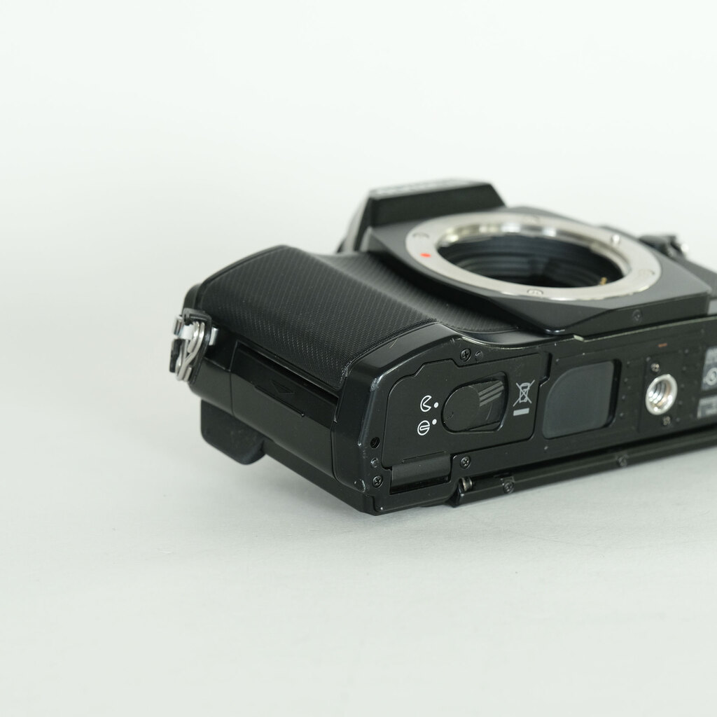 OLYMPUS OM-D E-M5 ボディ ブラック