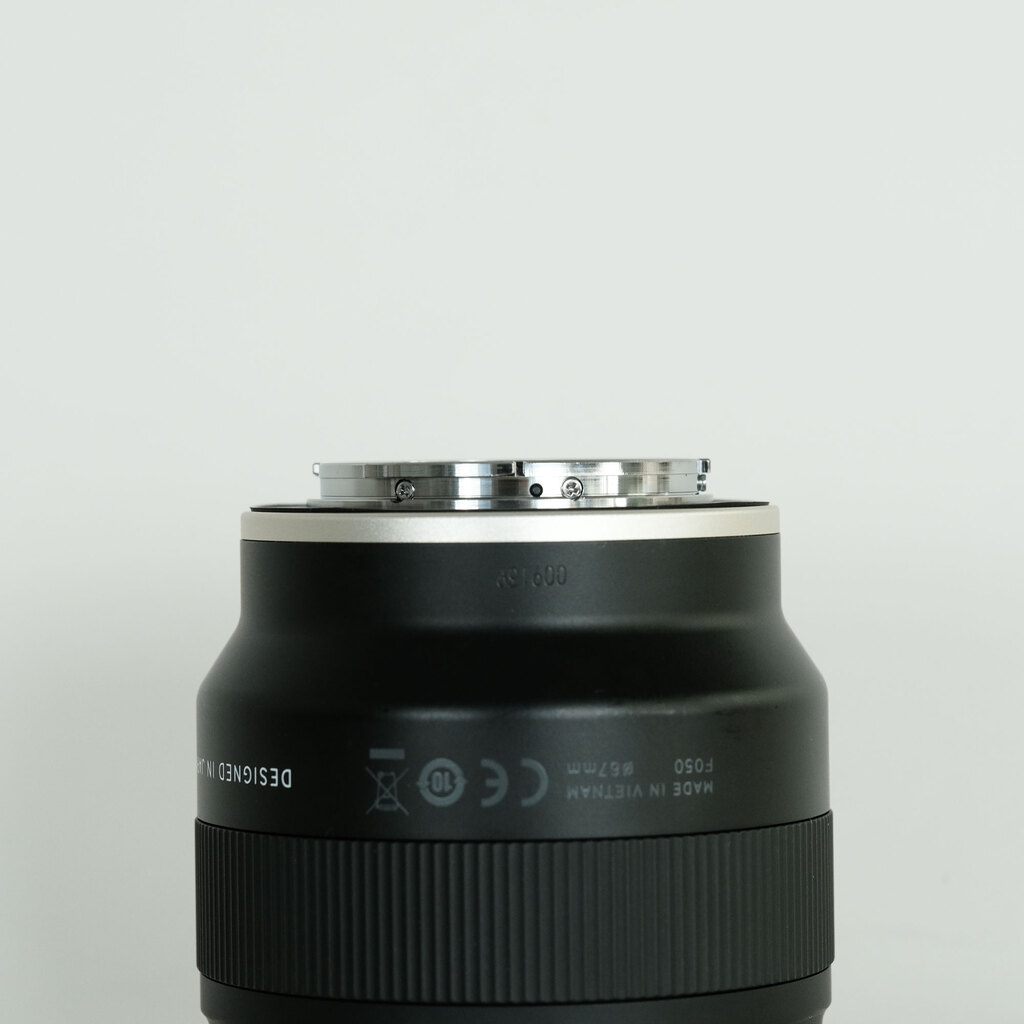 TAMRON 20mm F/2.8 Di III OSD M1:2 (Model F050) [ソニーE用]