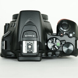 Nikon D5600