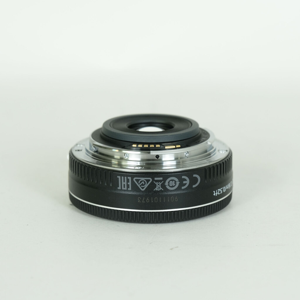 Canon EF-S24mm F2.8 STM Canon EF-S24mm F2.8 STM