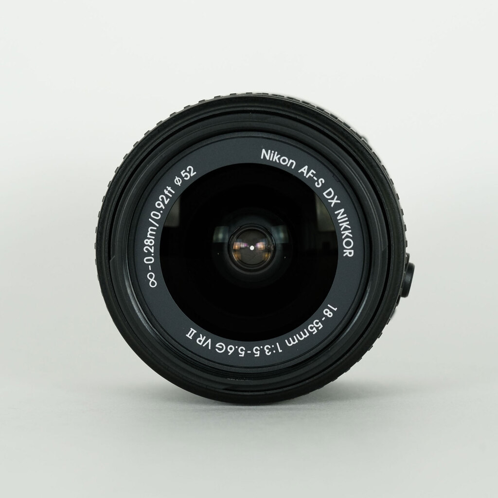 Nikon AF-S DX NIKKOR 18-55mm f3.5-5.6G VR II