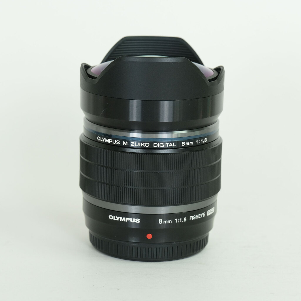 OLYMPUS M.ZUIKO DIGITAL ED 8mm F1.8 Fisheye PRO