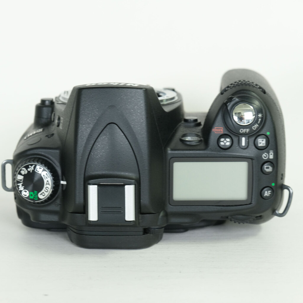 Nikon D90 ボディ
