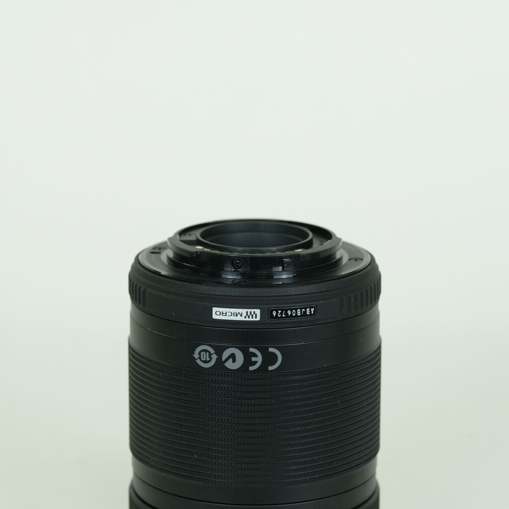 OLYMPUS M.ZUIKO DIGITAL ED 40-150mm F4.0-5.6 R OLYMPUS M.ZUIKO DIGITAL ED 40-150mm F4.0-5.6 R