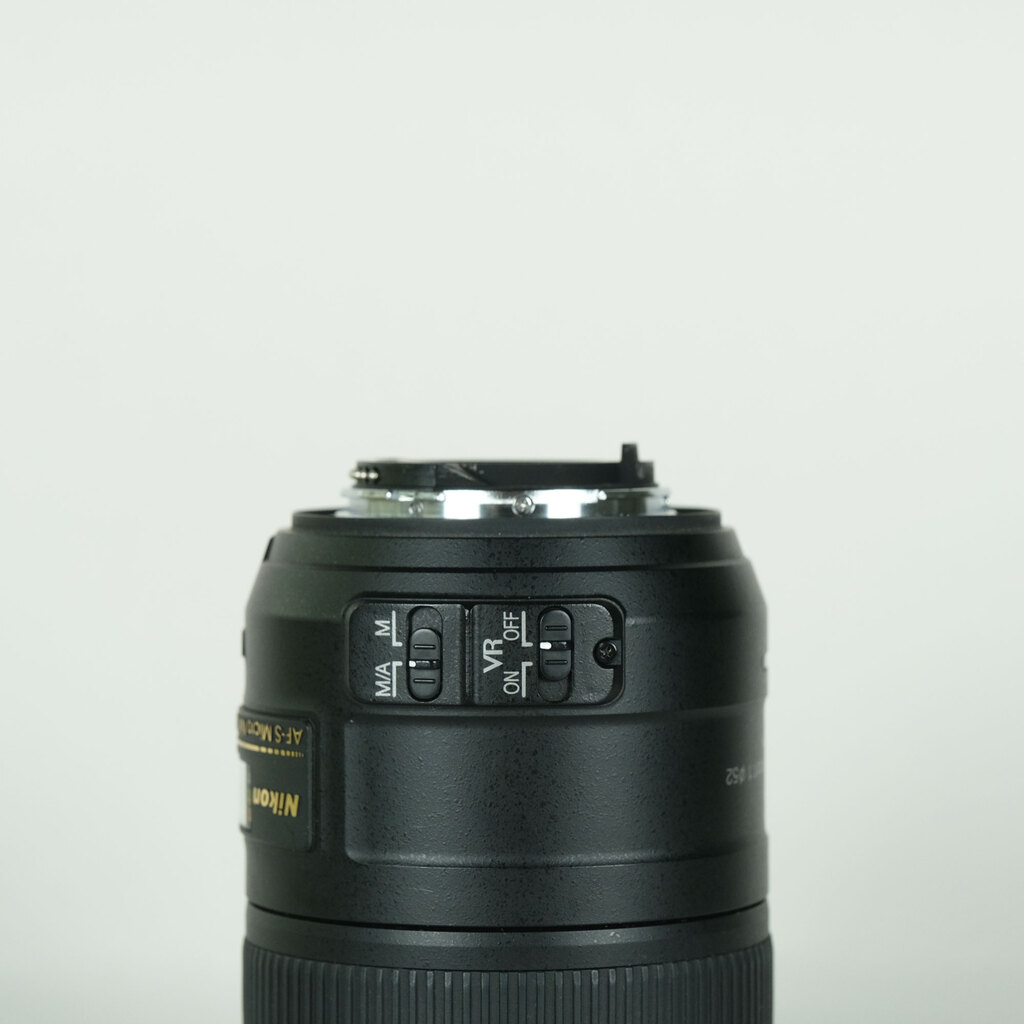 Nikon AF-S DX Micro NIKKOR 85mm F3.5G ED VRの出品 | ONE SCENE