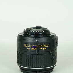 Nikon AF-S DX NIKKOR 18-55mm f3.5-5.6G VR II