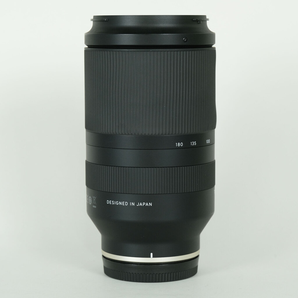 【ジャンク品】TAMRON 70-180mm (A056) ソニーE用 TAMRON 70-180mm F/2.8 Di III VXD (Model A056) [ ソニーE用 ]の出品