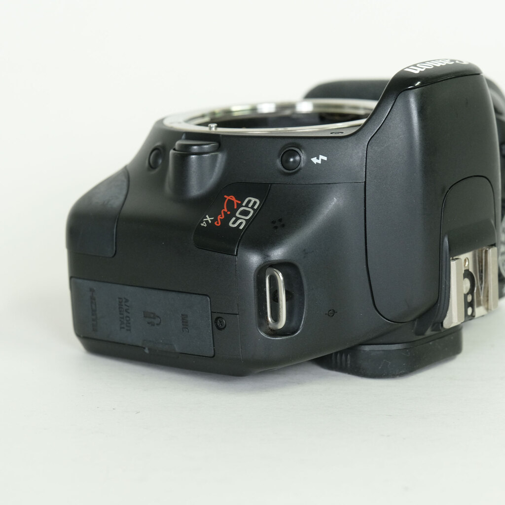 Canon EOS Kiss X4