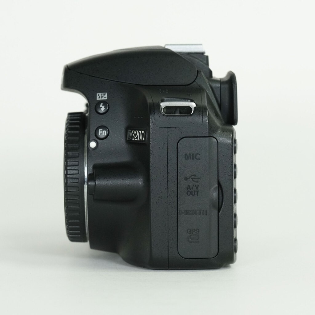 Nikon D3200ボディ ブラック
