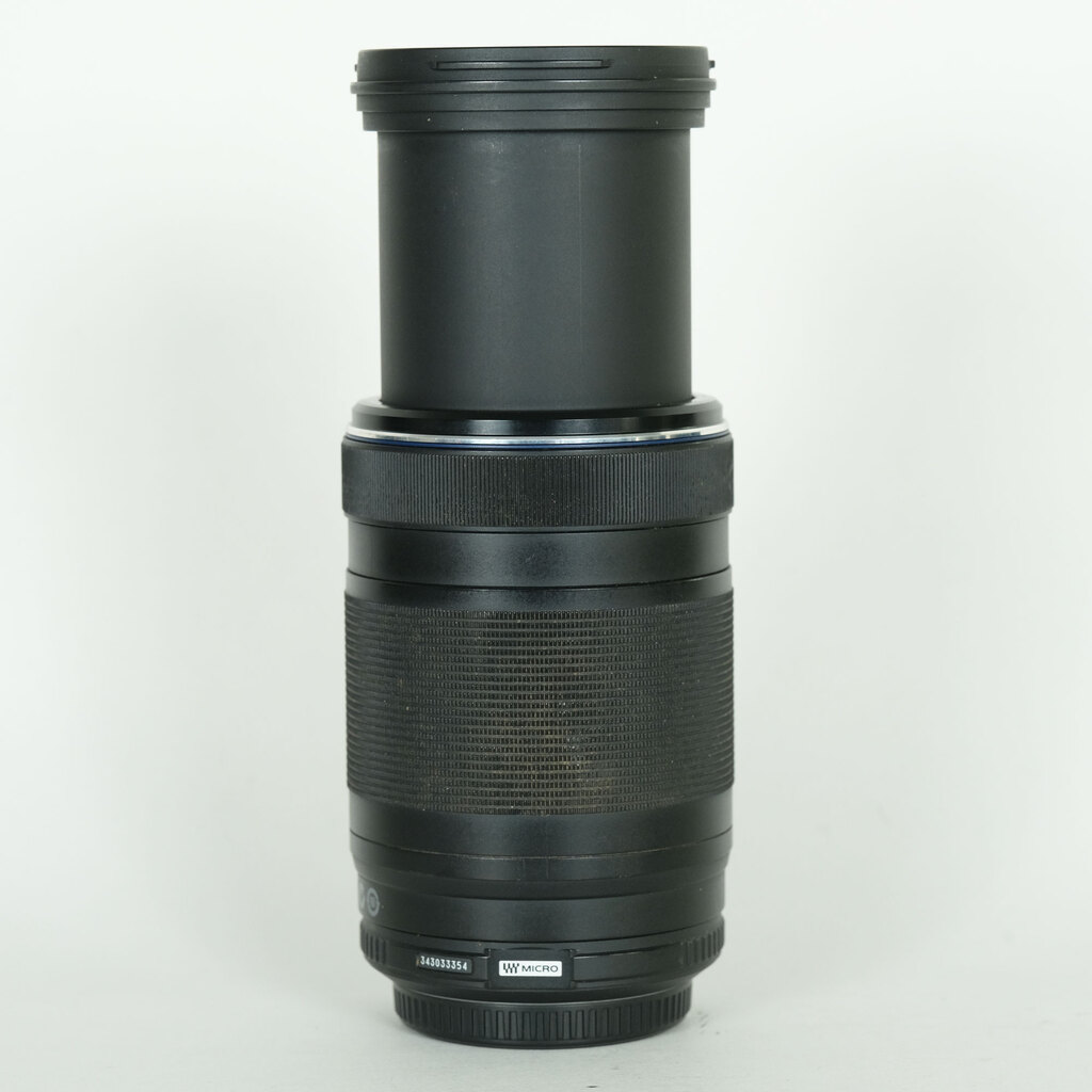 OLYMPUS M.ZUIKO DIGITAL ED 75-300mm F4.8-6.7 II OLYMPUS M.ZUIKO DIGITAL ED 75-300mm F4.8-6.7 II