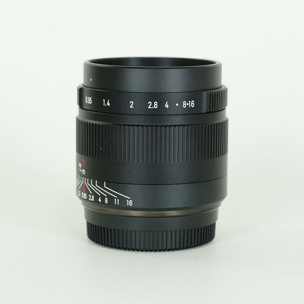 七工匠 7Artisans 35mm F0.95 (フジフイルムX用) ブラック