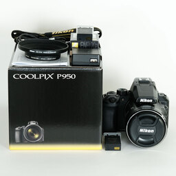 Nikon COOLPIX P950