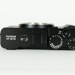 FUJIFILM X-E5