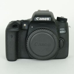 Canon EOS 8000D