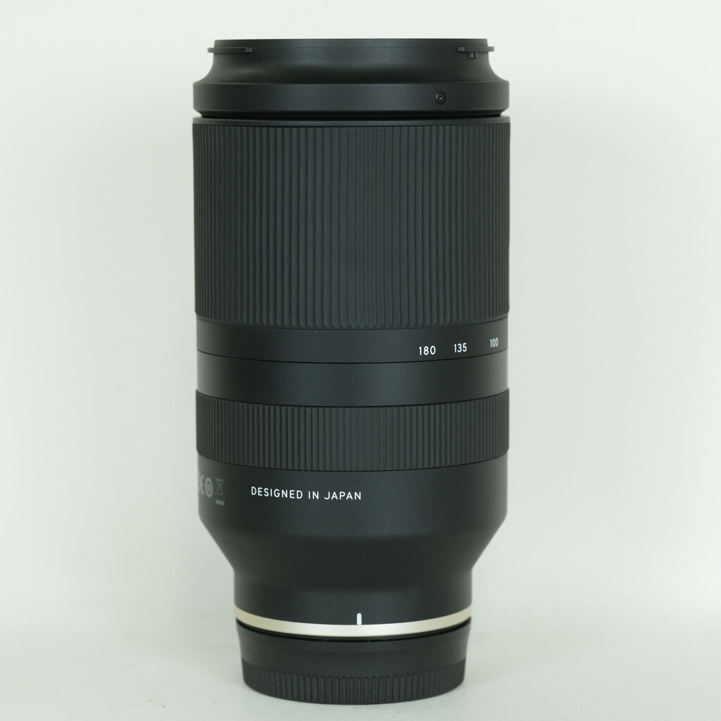 TAMRON 70-180mm F/2.8 Di III VXD (Model A056) [ ソニーE用 ]