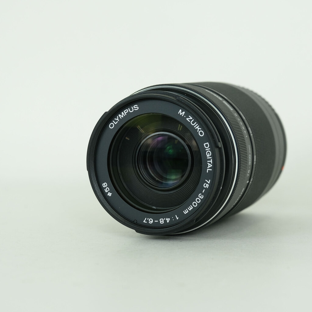 OLYMPUS M.ZUIKO DIGITAL ED 75-300mm F4.8-6.7 II