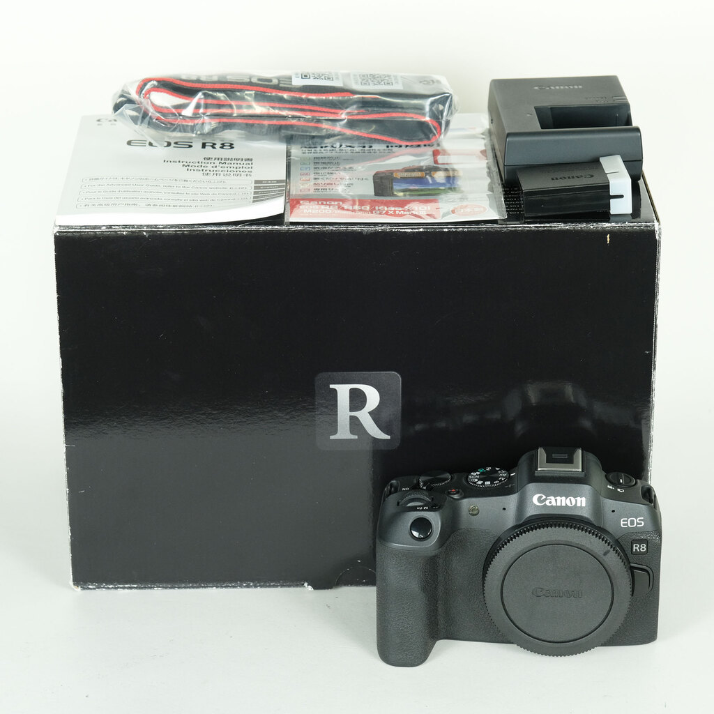 CANON EOS R8 ボディ シャッター使用少 美品 Canon EOS R8の出品 | ONE SCENE（ワンシーン）
