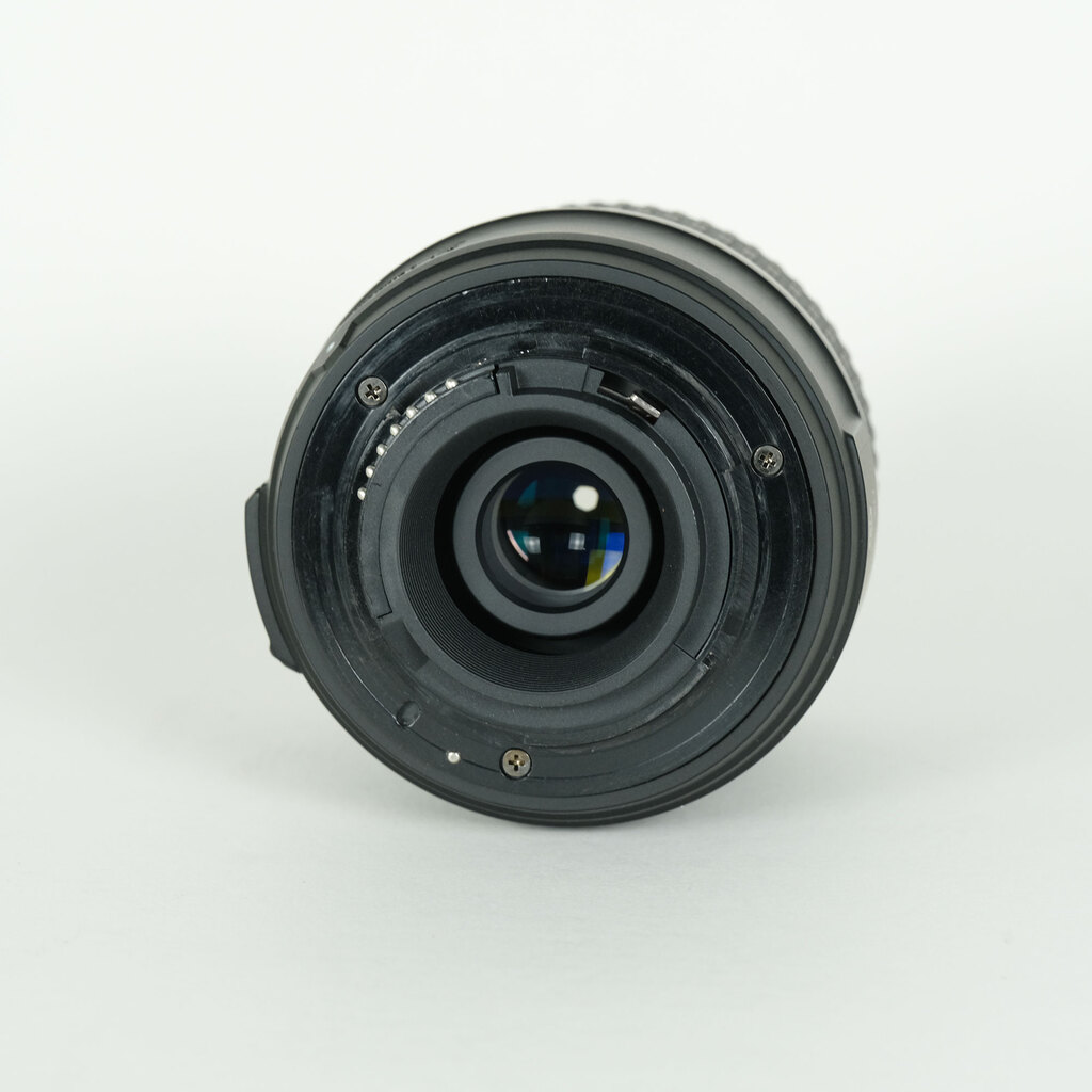 Nikon AF-S DX Zoom-Nikkor 18-55mm F3.5-5.6G ED II ブラックの出品