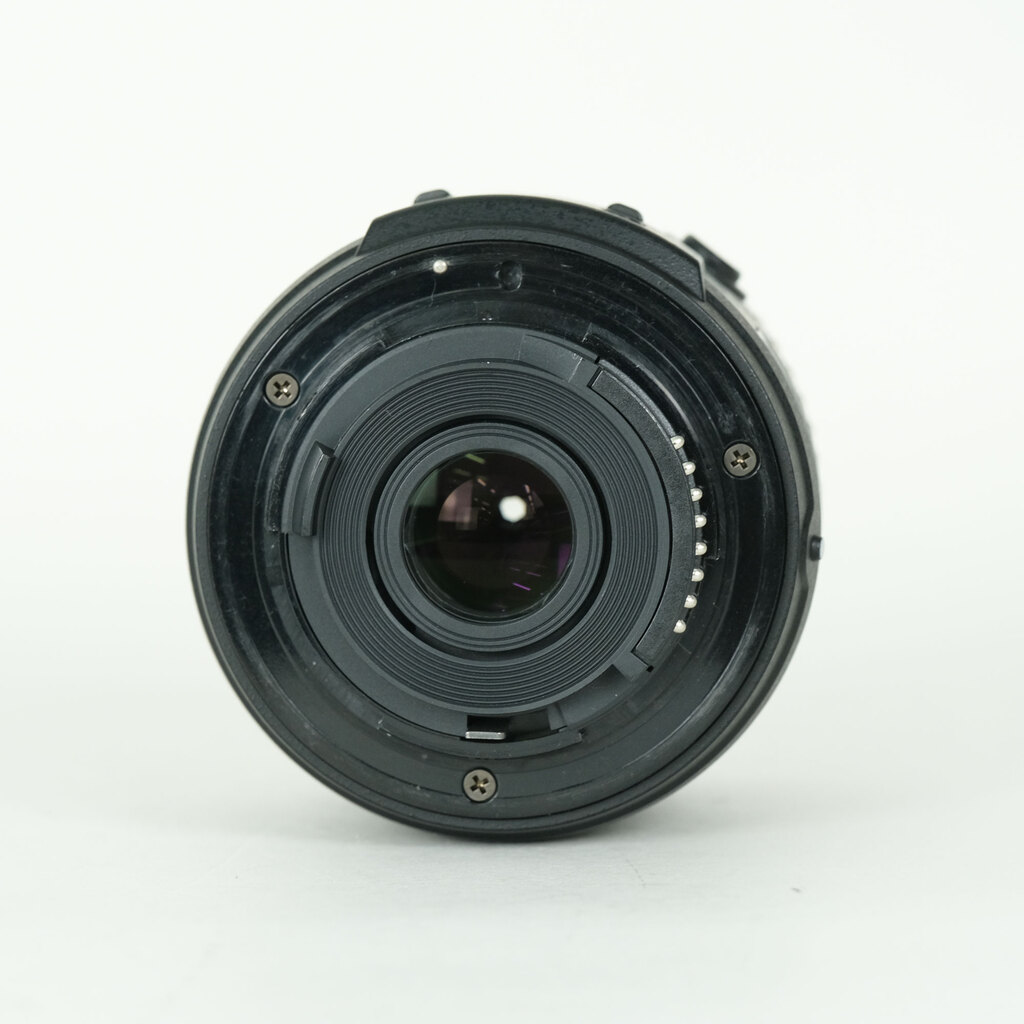 Nikon AF-S DX NIKKOR 18-55mm f3.5-5.6G VR IIの出品 | ONE SCENE