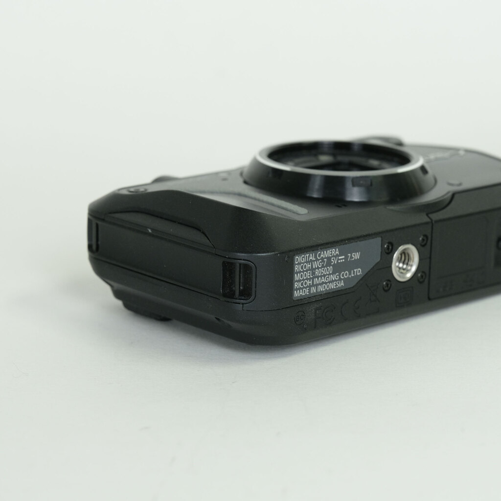 RICOH WG-7 ブラック