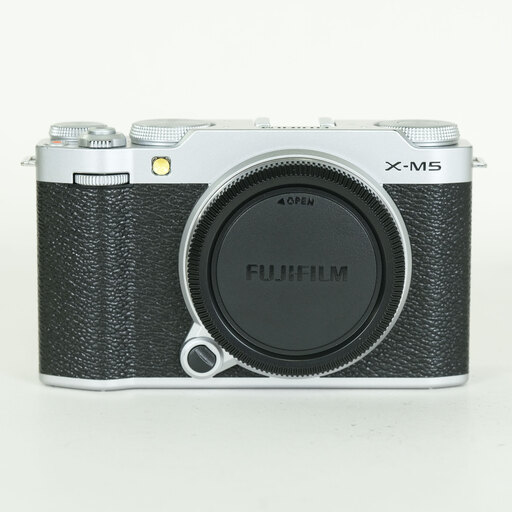 FUJIFILM X-M5 FUJIFILM X-M5