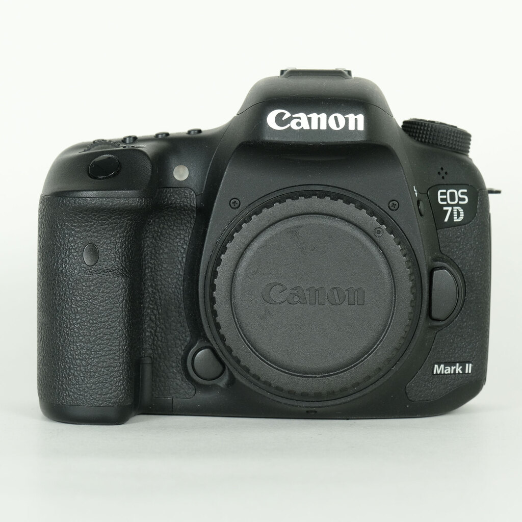Canon EOS 7D Mark II 最安値 価格.com - EOS 7D Mark II ボディ 中古価格比較