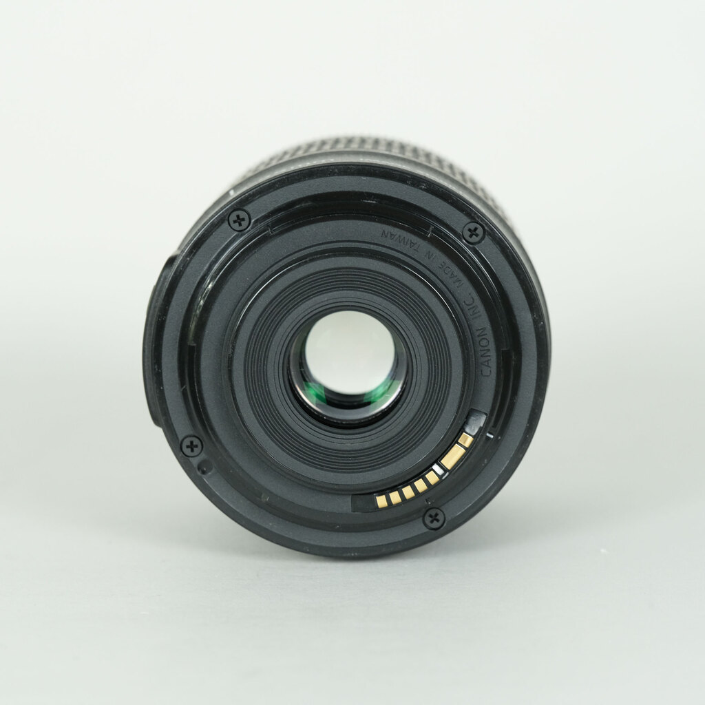 Canon EF-S18-55mm F3.5-5.6 IS STM