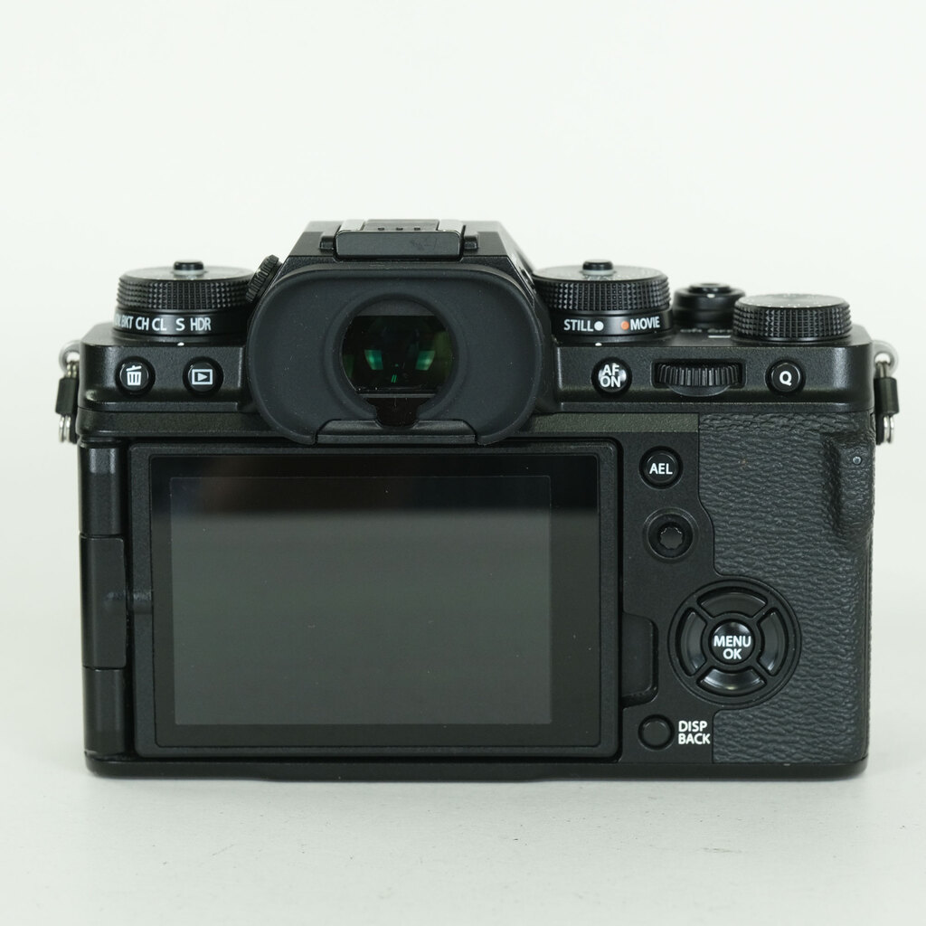 FUJIFILM X-T4 FUJIFILM X-T4