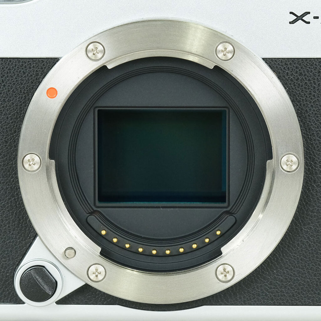FUJIFILM X-A7 ボディ シルバー