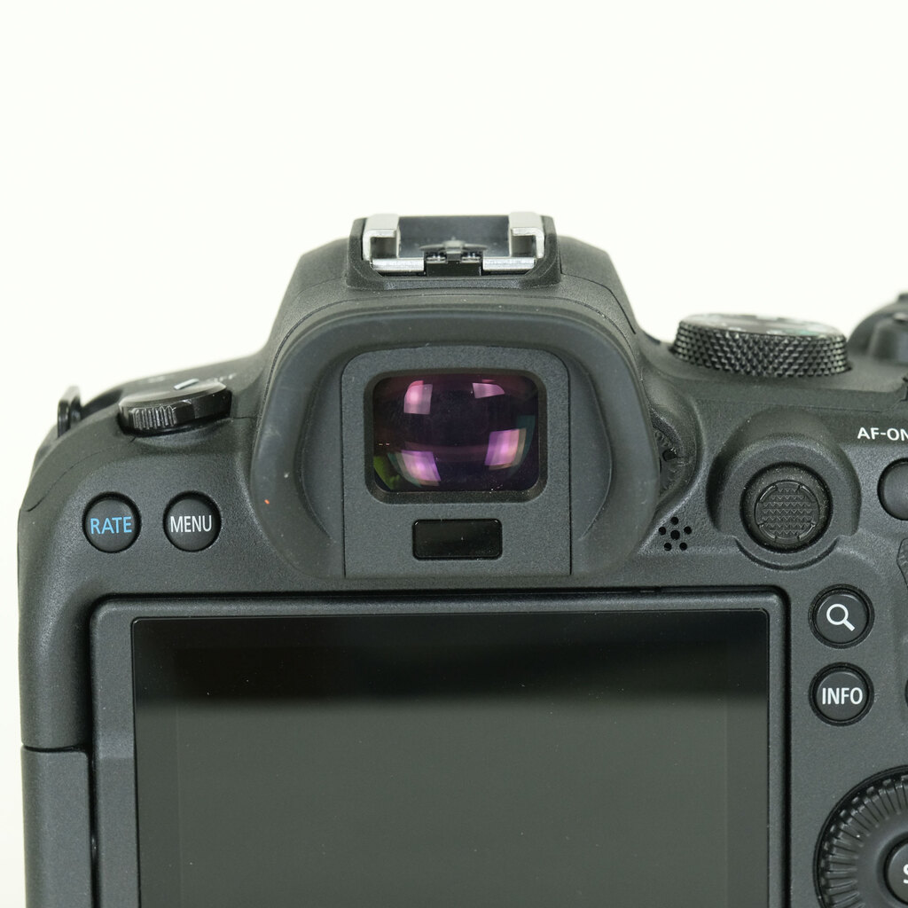 Canon EOS R6