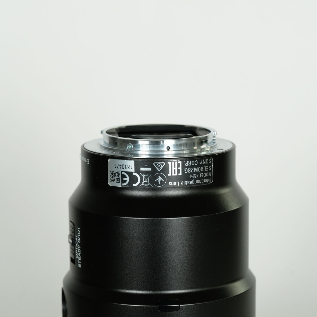 SONY FE 90mm F2.8 Macro G OSS SEL90M28G SONY FE 90mm F2.8 Macro G OSS SEL90M28G