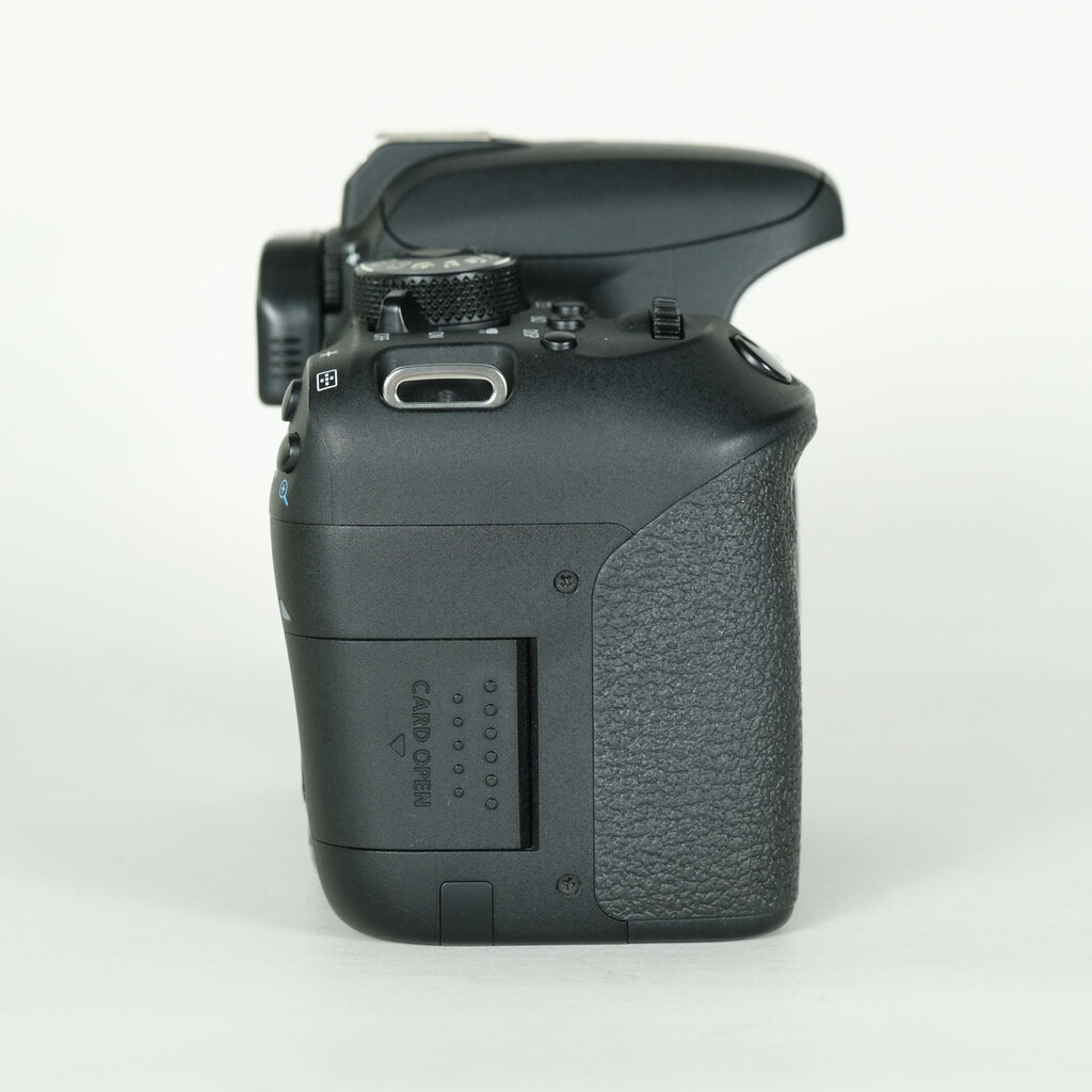 Canon EOS Kiss X9i