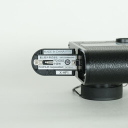 FUJIFILM X half X-HF1