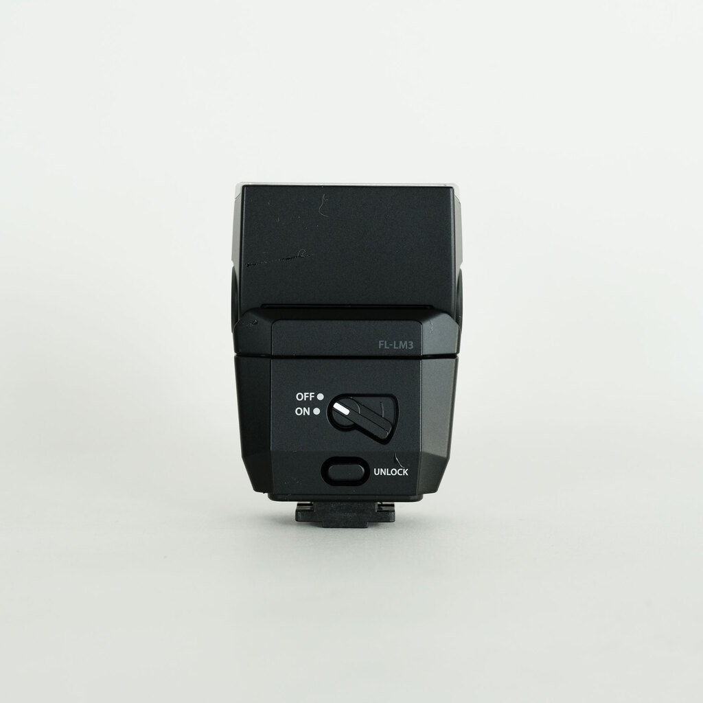 OLYMPUS OM-D E-M1 Mark II