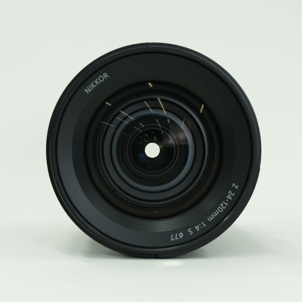 Nikon NIKKOR Z 24-120mm f/4 S Nikon NIKKOR Z 24-120mm f/4 S