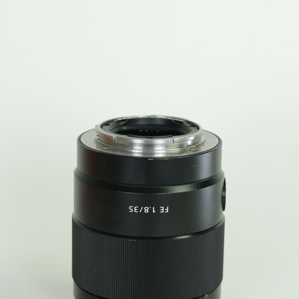 SONY FE 35mm F1.8 SEL35F18F