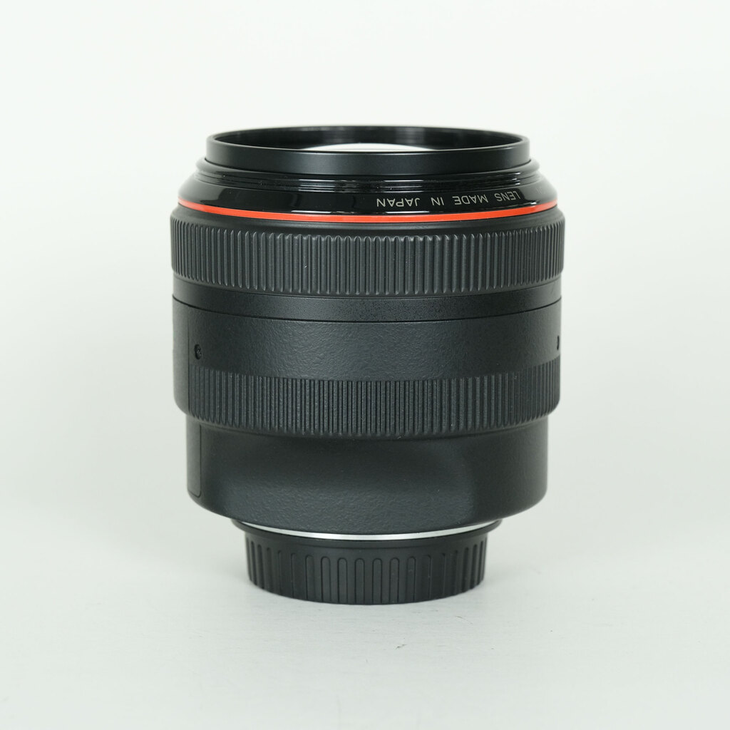 Canon EF85mm F1.2L USMの出品 | ONE SCENE（ワンシーン）