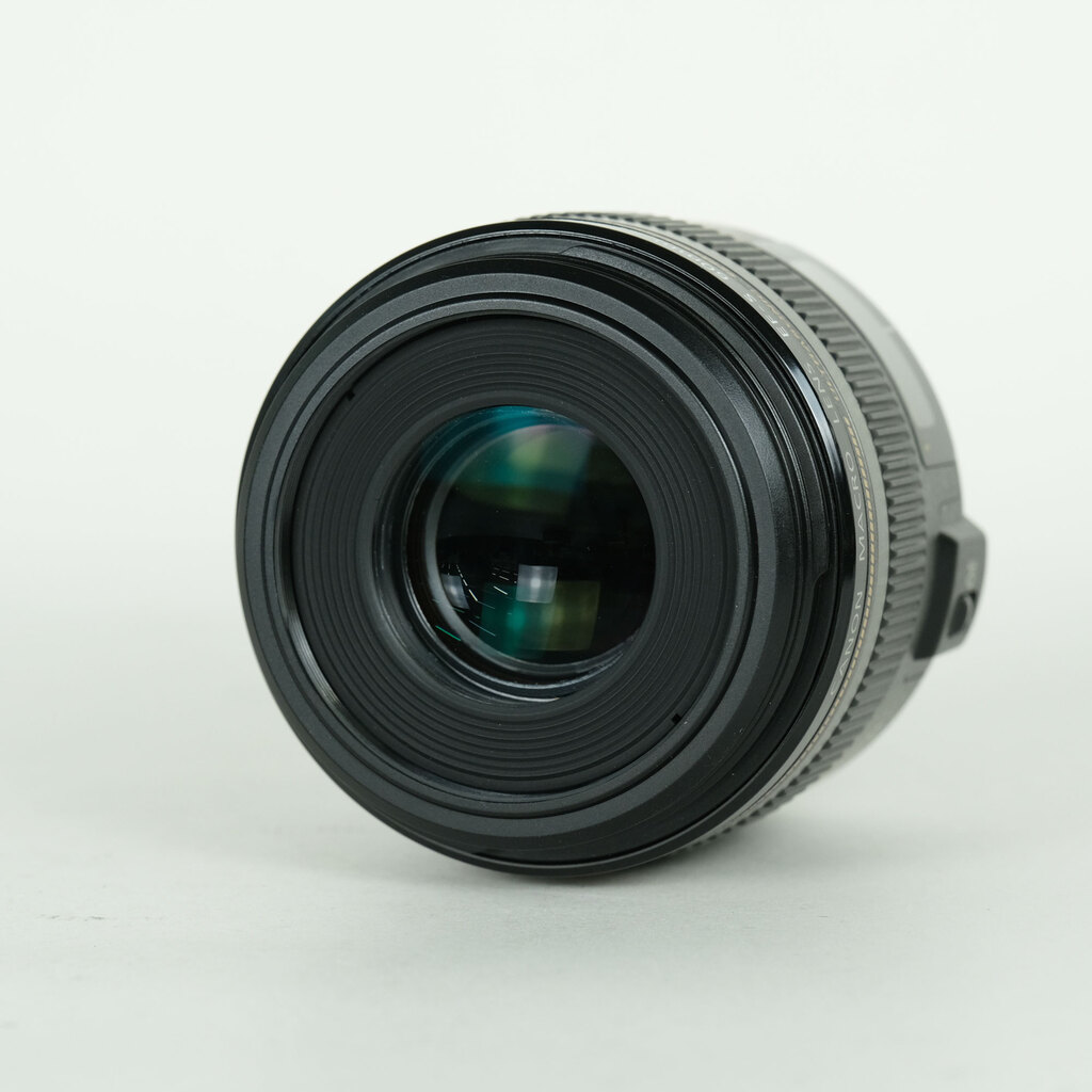 Canon EF-S60mm F2.8 マクロ USMの出品 | ONE SCENE（ワンシーン）