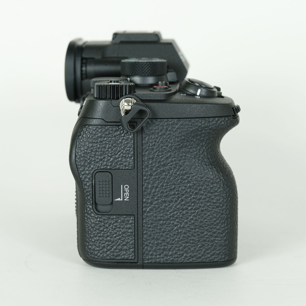 SONY α7 IV(ILCE-7M4) SONY α7 IV(ILCE-7M4)